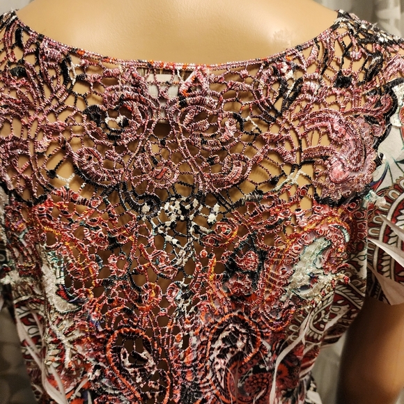 Live and Let Live Boho V-neck Crochet Lace Back Size M - Picture 10 of 12